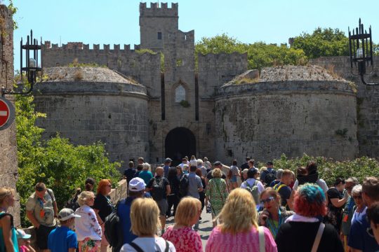 rodos touristes